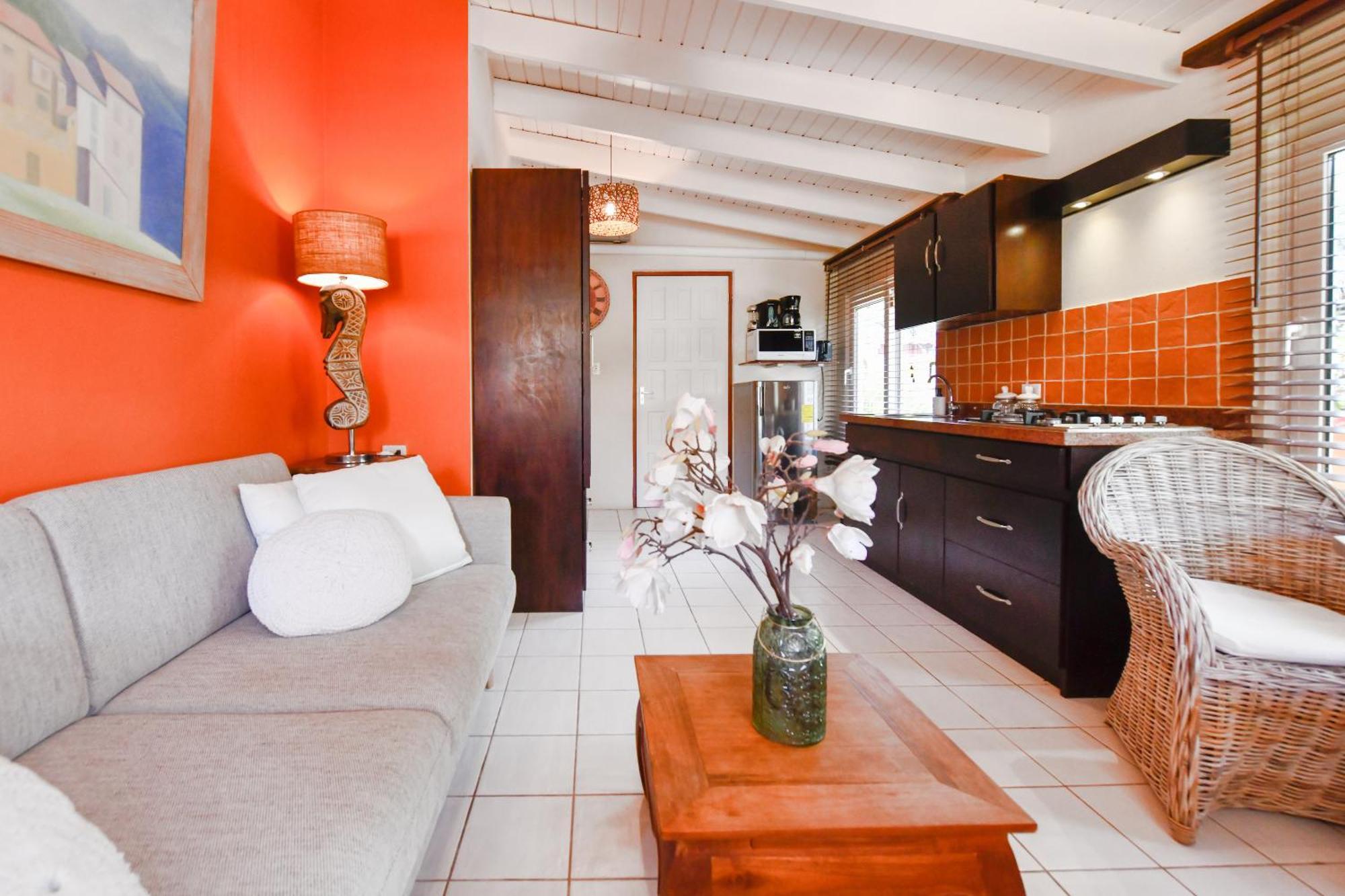 Brisas Studio Apartments Palm Beach Exterior foto